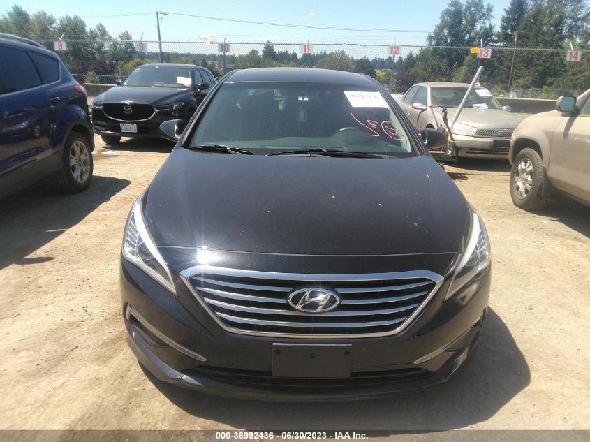 2015 HYUNDAI SONATA 2.4L SE - 5NPE24AF2FH219919