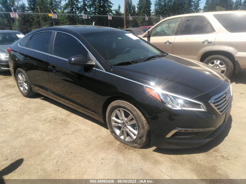 2015 HYUNDAI SONATA 2.4L SE - 5NPE24AF2FH219919