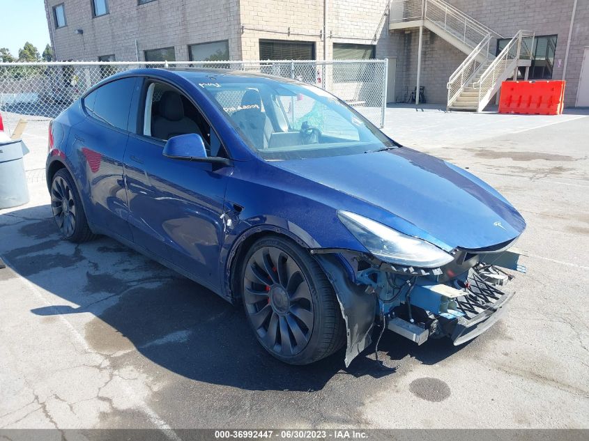 7SAYGDEF2PF598898 Tesla Model Y 