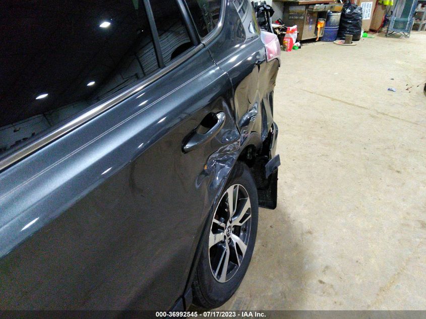 2016 TOYOTA RAV4 XLE - JTMRFREVXGD190777