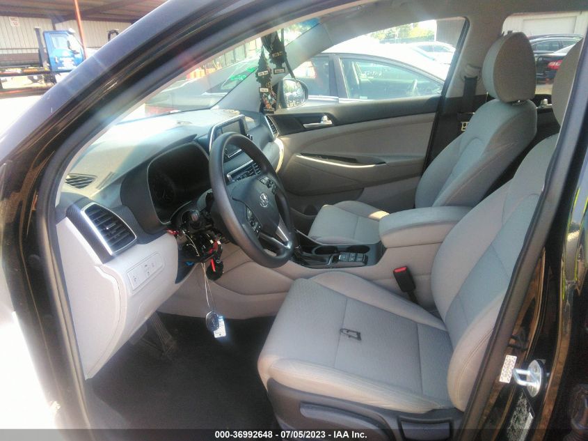 2019 HYUNDAI TUCSON SE - KM8J2CA48KU864027