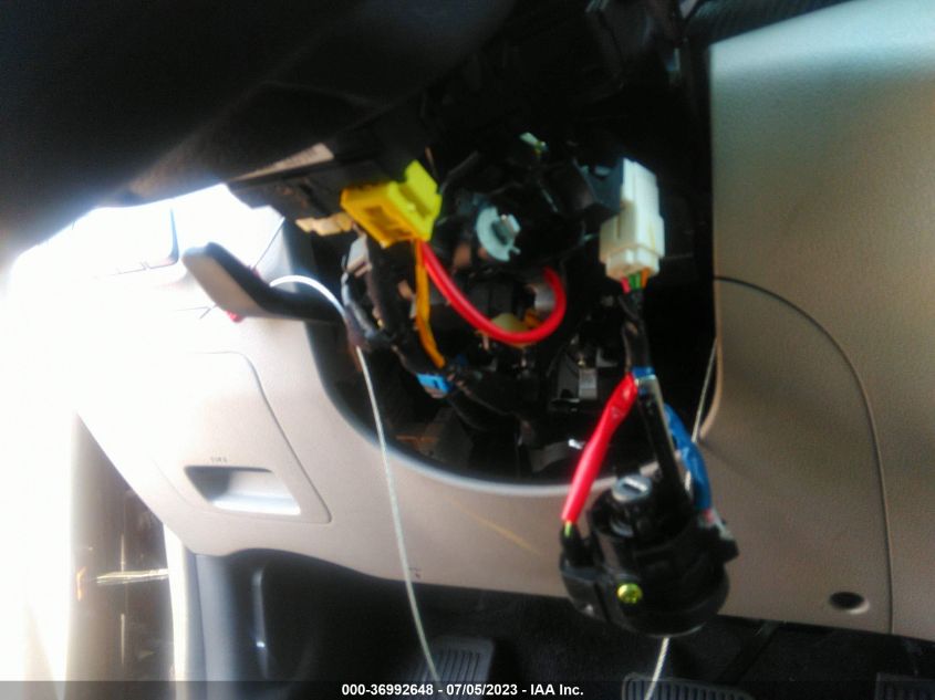 2019 HYUNDAI TUCSON SE - KM8J2CA48KU864027