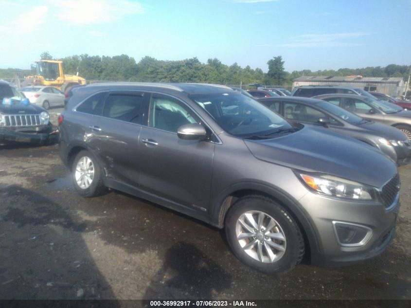 2017 KIA SORENTO LX V6 - 5XYPGDA58HG215546