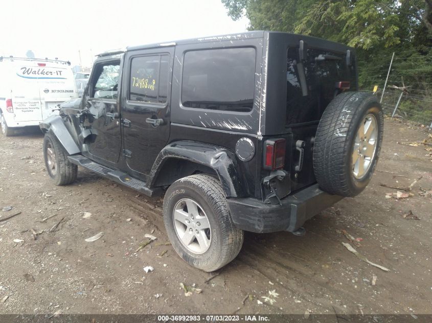 2015 JEEP WRANGLER UNLIMITED SAHARA - 1C4BJWEG4FL619657