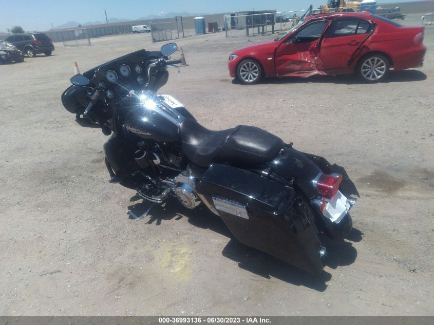 2009 HARLEY-DAVIDSON FLHX - 1HD1KB43X9Y631740