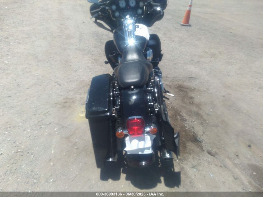 2009 HARLEY-DAVIDSON FLHX - 1HD1KB43X9Y631740