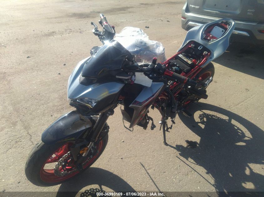 2019 KAWASAKI ZR900 JKAZR2B10KA034719