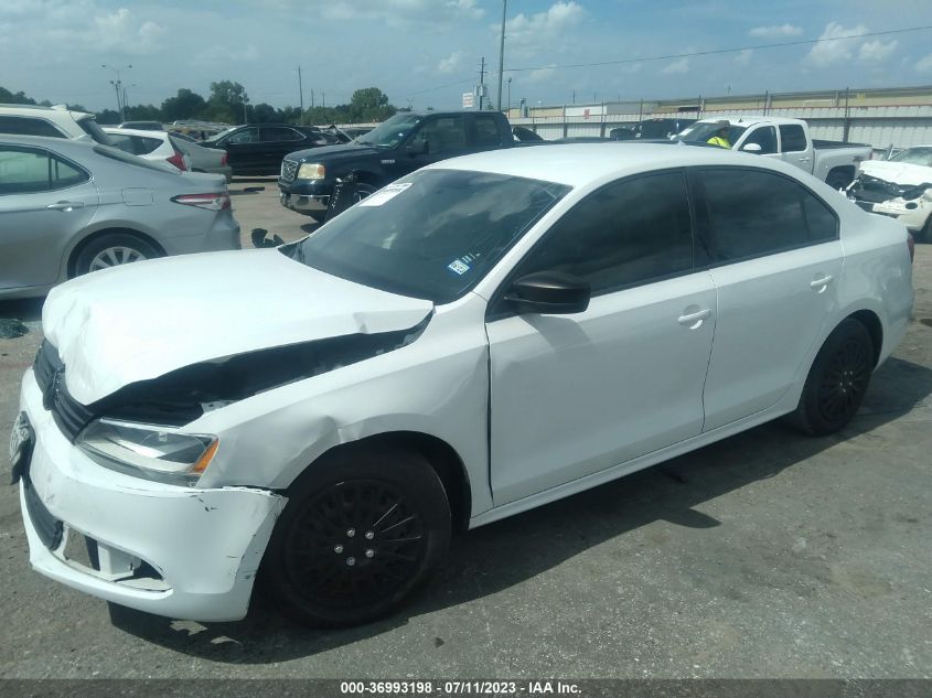 2014 VOLKSWAGEN JETTA SEDAN S - 3VW2K7AJ9EM328957