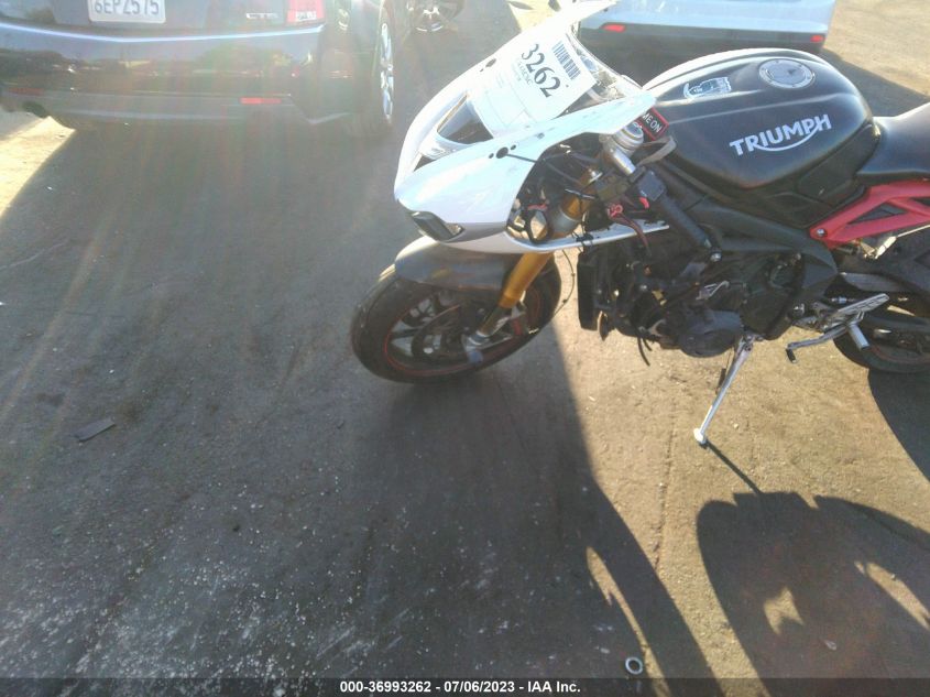 2015 TRIUMPH MOTORCYCLE DAYTONA 675R ABS - SMTA02YK2FJ670854