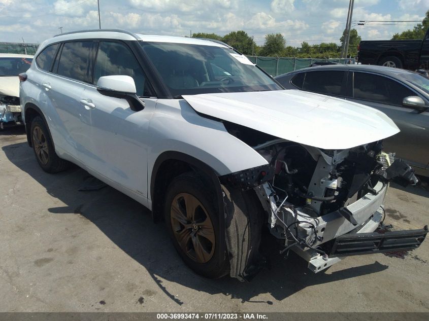 2022 TOYOTA HIGHLANDER HYBRID BRONZE EDITION - 5TDABRCH2NS546954