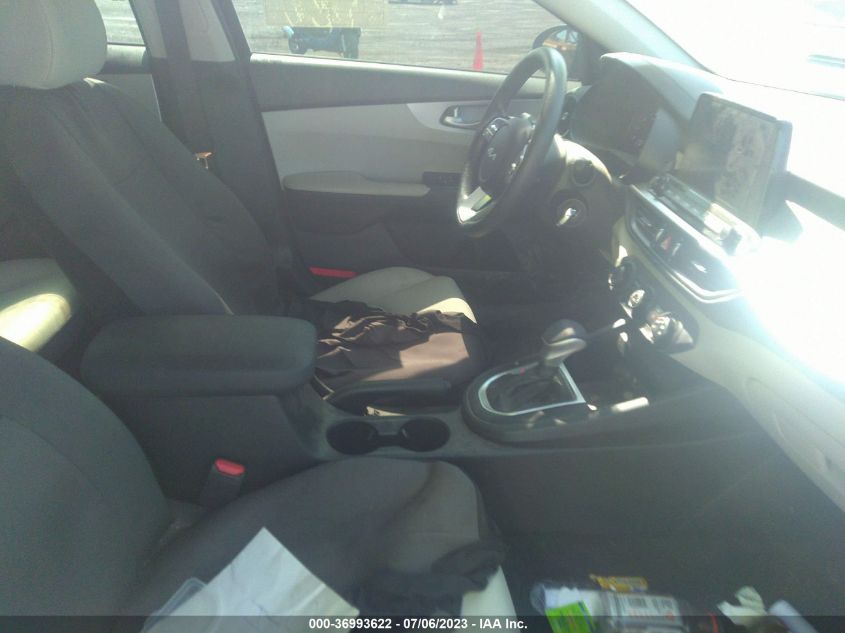 2022 KIA FORTE LXS - 3KPF24AD8NE417779