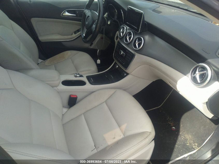 2015 MERCEDES-BENZ GLA-CLASS GLA 250 - WDCTG4EB6FJ109814