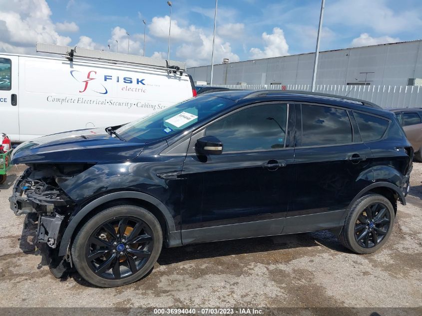 2017 FORD ESCAPE TITANIUM - 1FMCU0J98HUC10098