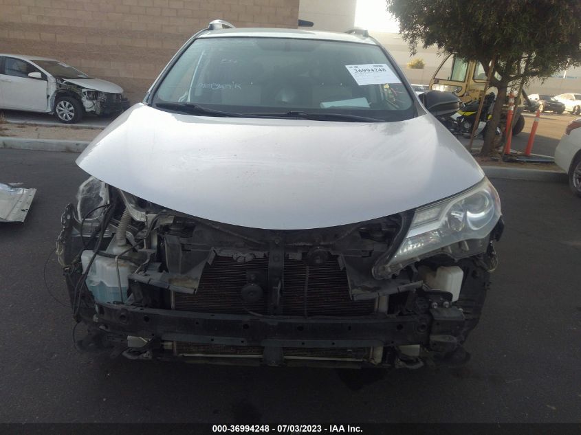 2015 TOYOTA RAV4 LE - JTMZFREV9FD047561