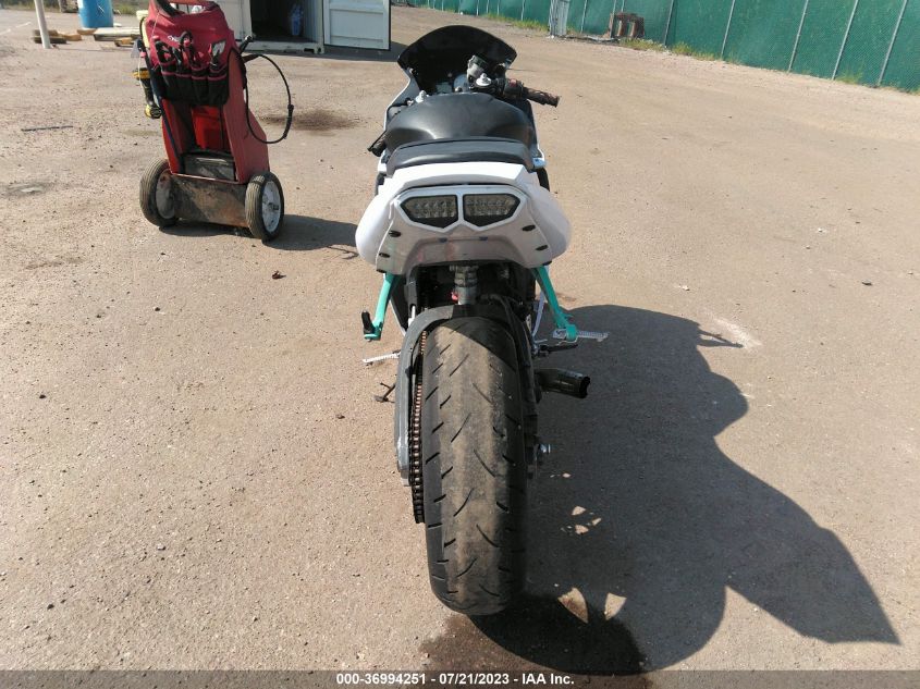 2005 YAMAHA YZFR6 L JYARJ06Y05A004449