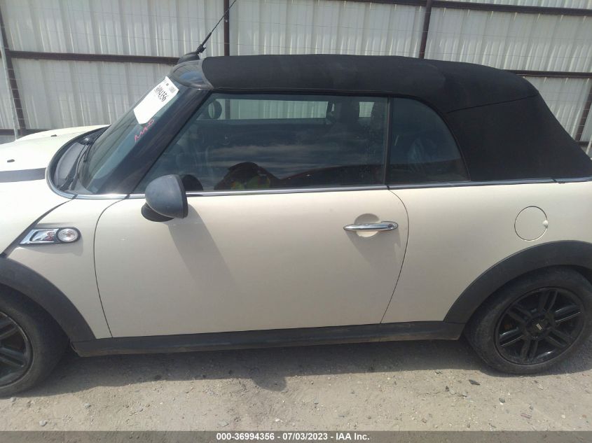 2013 MINI COOPER CONVERTIBLE S WMWZP3C51DT551387