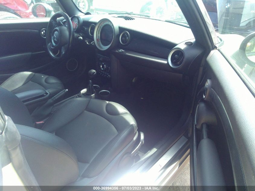 2013 MINI COOPER CONVERTIBLE S WMWZP3C51DT551387