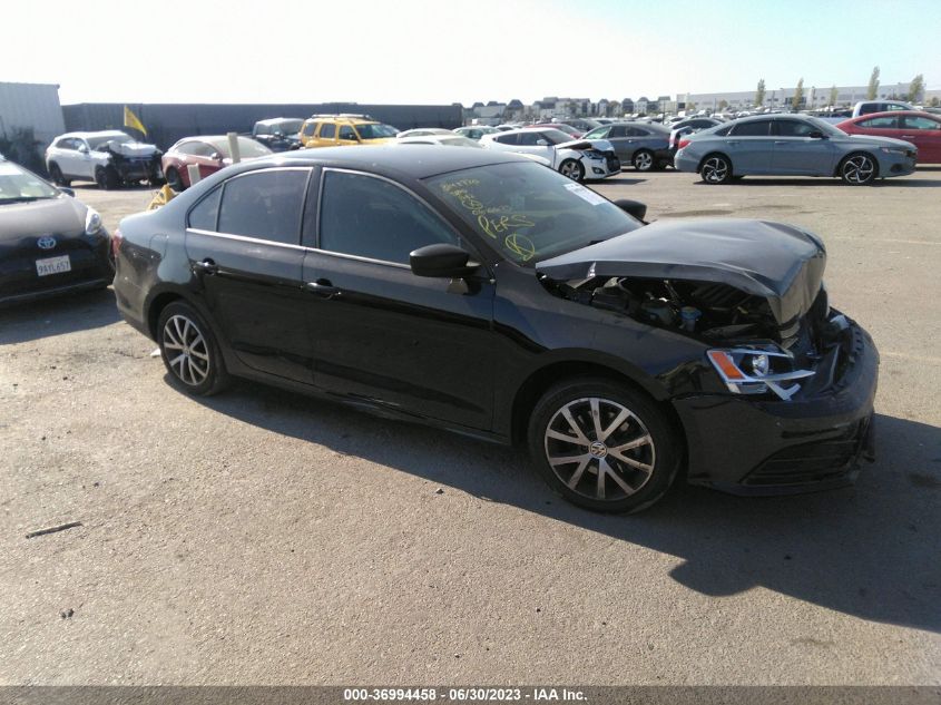 2016 VOLKSWAGEN JETTA SEDAN 1.4T SE - 3VWD67AJ5GM411835