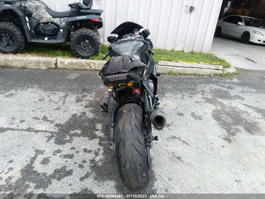 2011 KAWASAKI ZX1000 J JKAZXCJ17BA001116