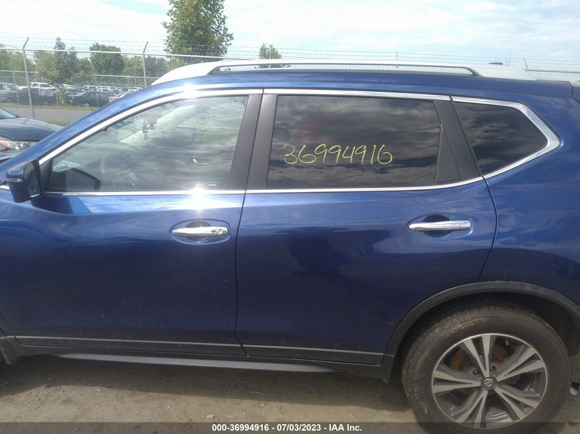 VIN 5N1AT2MV7KC710510 2019 NISSAN ROGUE SV