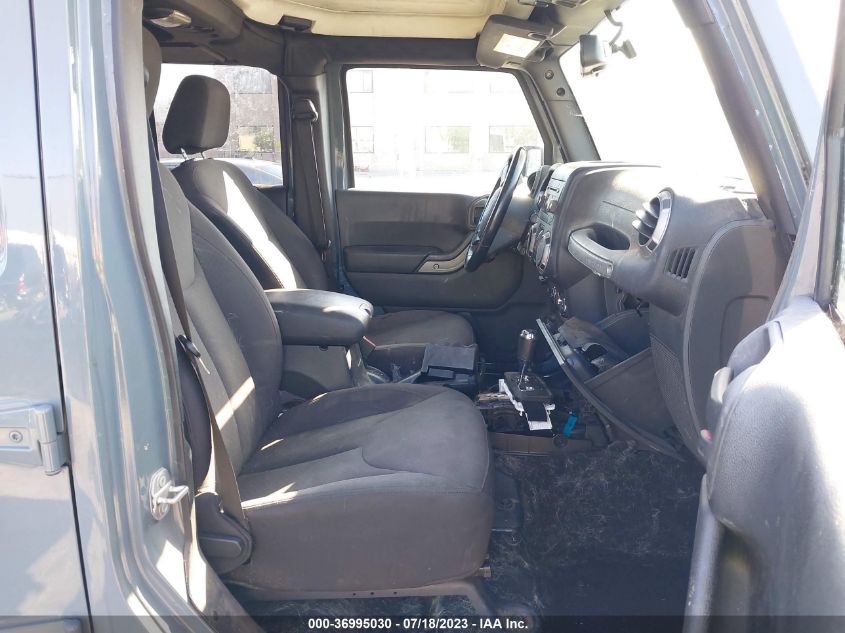 2015 JEEP WRANGLER UNLIMITED SPORT - 1C4BJWDG8FL688000