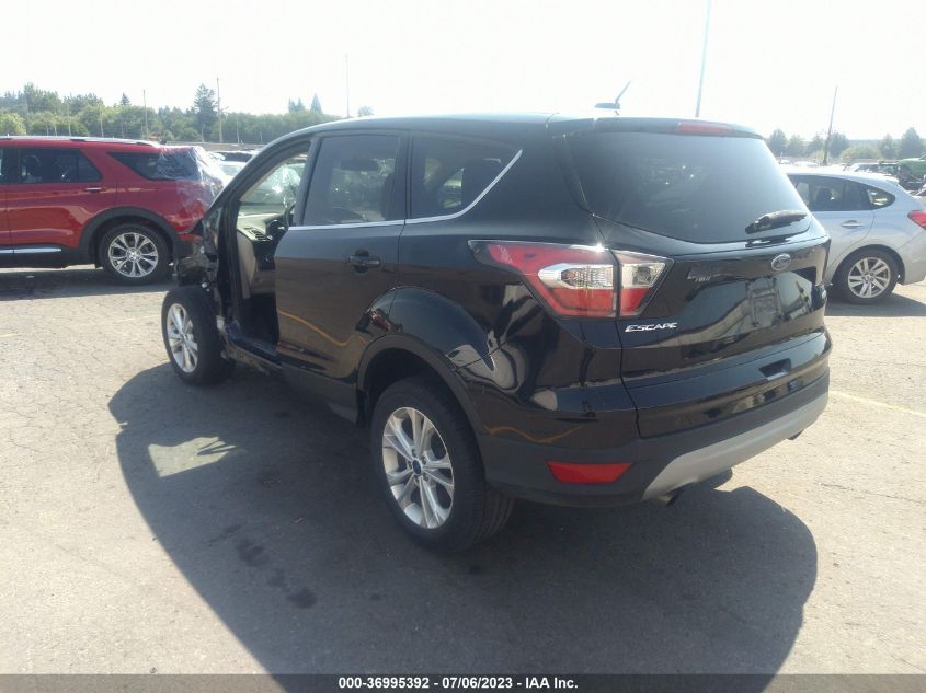 2017 FORD ESCAPE SE - 1FMCU9GD2HUB15570