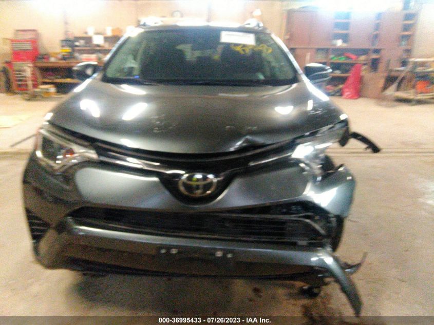 2018 TOYOTA RAV4 LE - JTMBFREV3JD250374