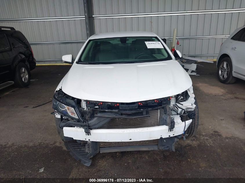 2017 CHEVROLET IMPALA LT - 2G1105SAXH9131700