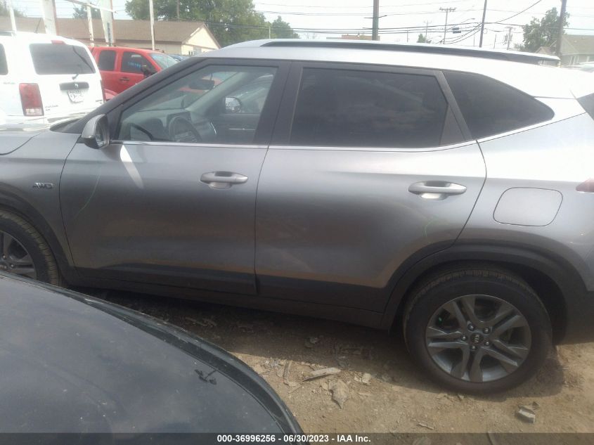 2021 KIA SELTOS S - KNDEUCAA1M7040765