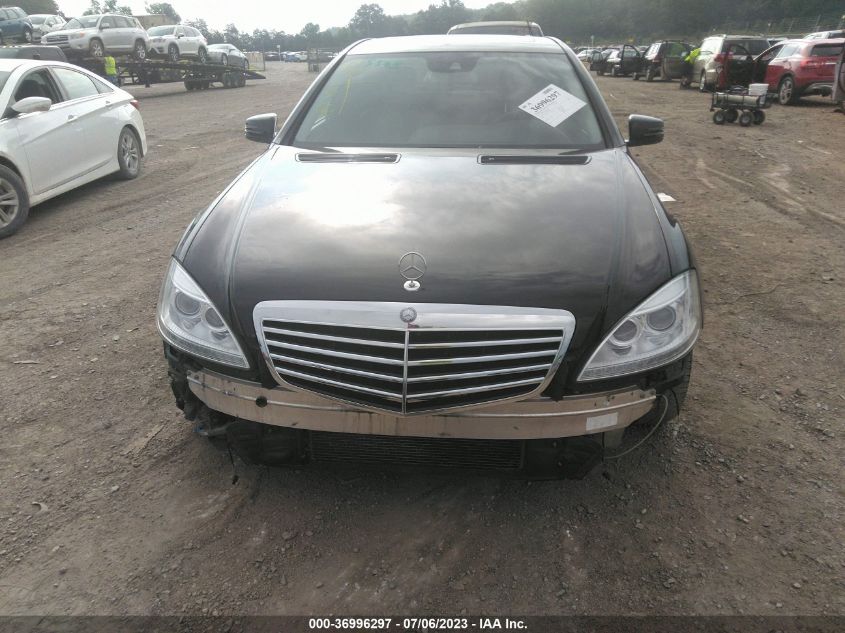 2013 MERCEDES-BENZ S-CLASS S 550 - WDDNG7DBXDA528074