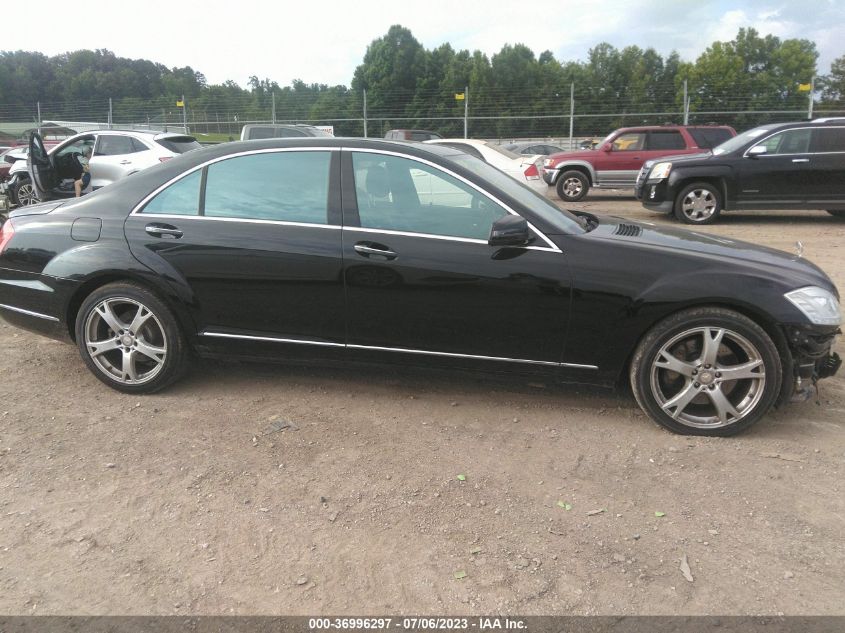2013 MERCEDES-BENZ S-CLASS S 550 - WDDNG7DBXDA528074