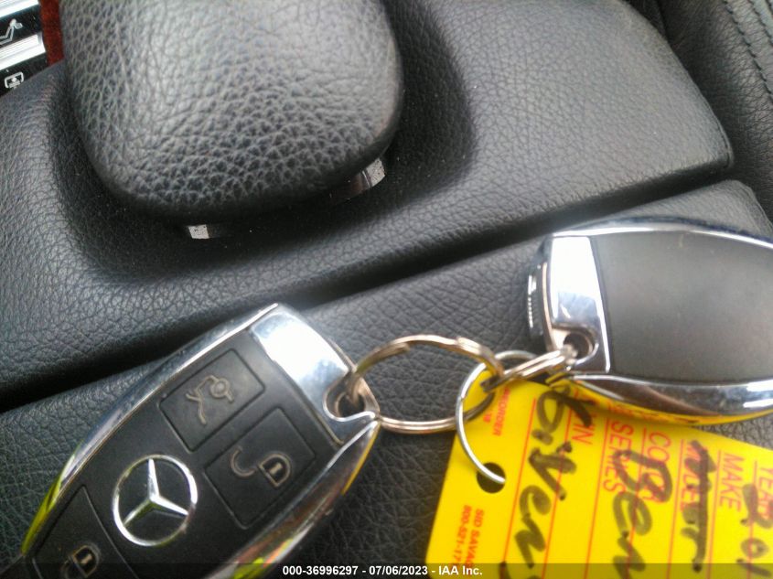 2013 MERCEDES-BENZ S-CLASS S 550 - WDDNG7DBXDA528074