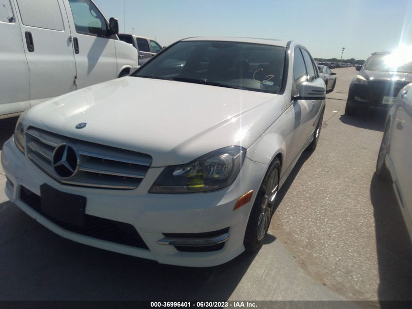 2013 MERCEDES-BENZ C-CLASS C 300 - WDDGF8AB2DR273623