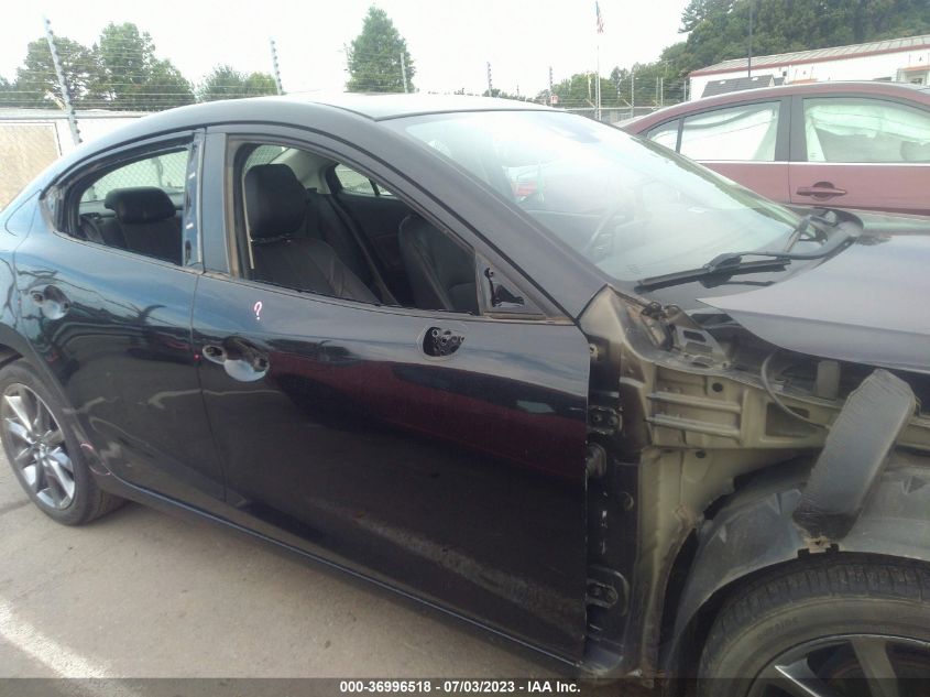 2018 MAZDA MAZDA3 4-DOOR GRAND TOURING 3MZBN1W30JM169223