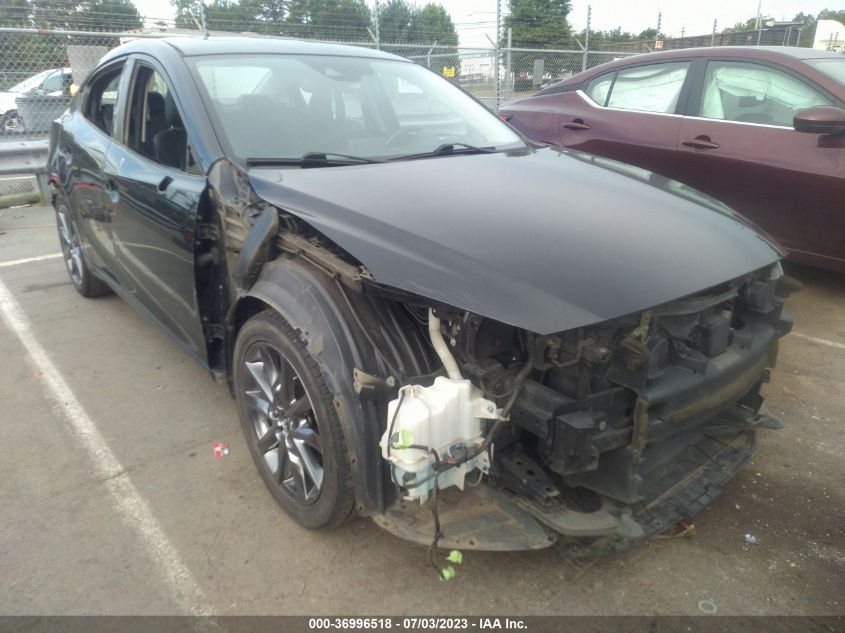 2018 MAZDA MAZDA3 4-DOOR GRAND TOURING 3MZBN1W30JM169223