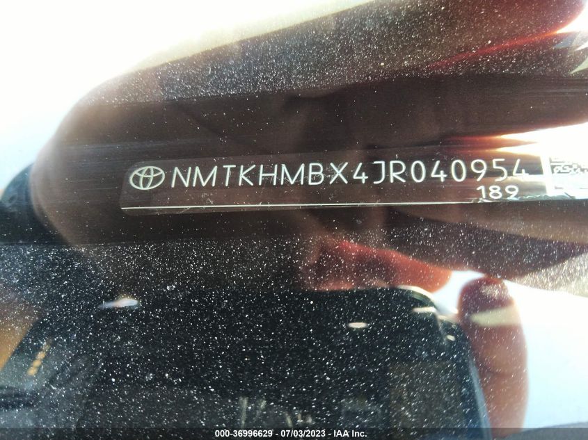 2018 TOYOTA C-HR XLE - NMTKHMBX4JR040954