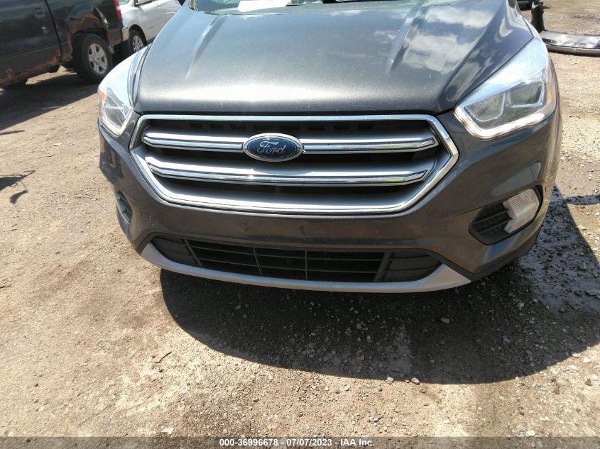 2017 FORD ESCAPE SE - 1FMCU9G99HUA92980