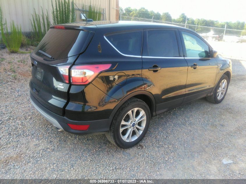 2017 FORD ESCAPE SE - 1FMCU0GD5HUD94170