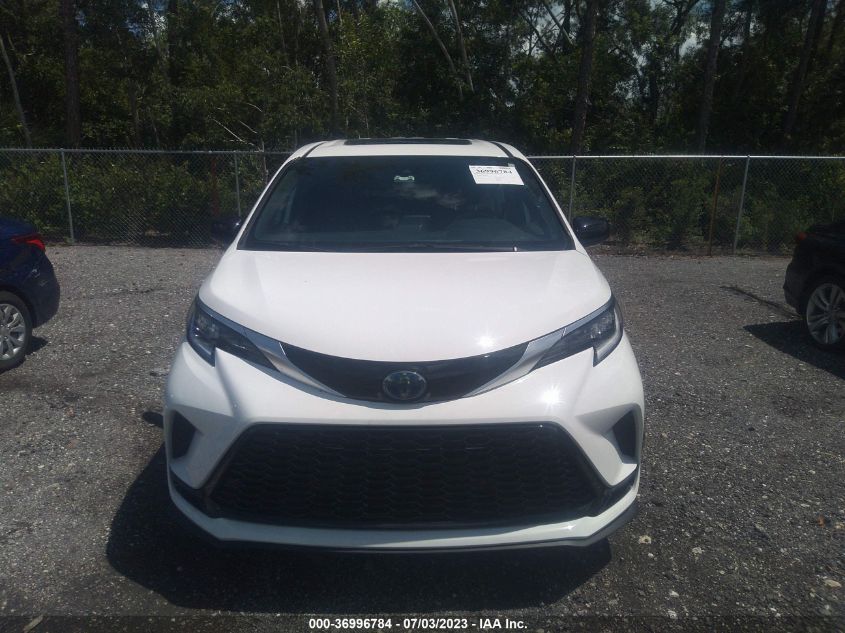 2022 TOYOTA SIENNA XSE - 5TDXSKFC1NS069953