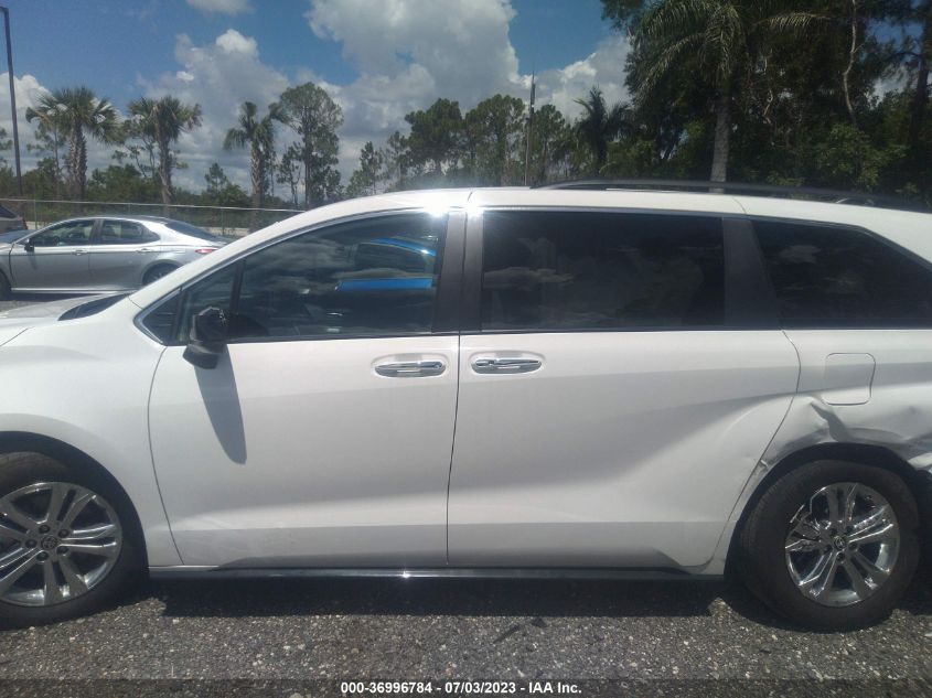 2022 TOYOTA SIENNA XSE - 5TDXSKFC1NS069953