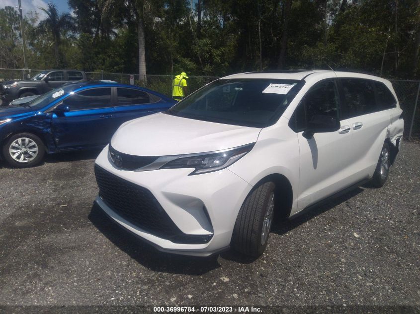 2022 TOYOTA SIENNA XSE - 5TDXSKFC1NS069953