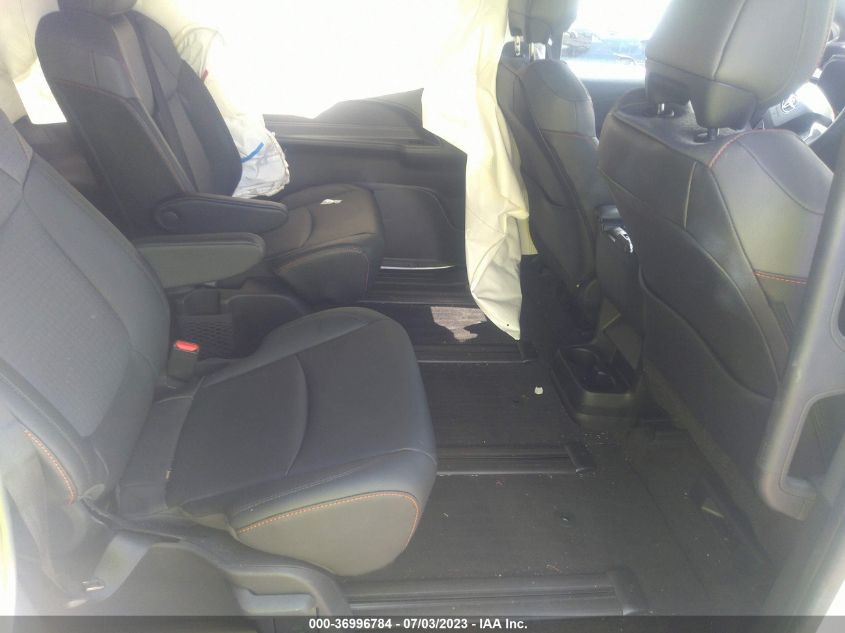 2022 TOYOTA SIENNA XSE - 5TDXSKFC1NS069953