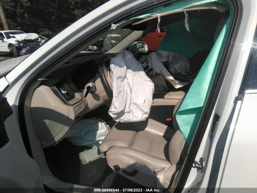 VIN LYV102RL3KB287949 2019 VOLVO XC60 INSCRIPTION