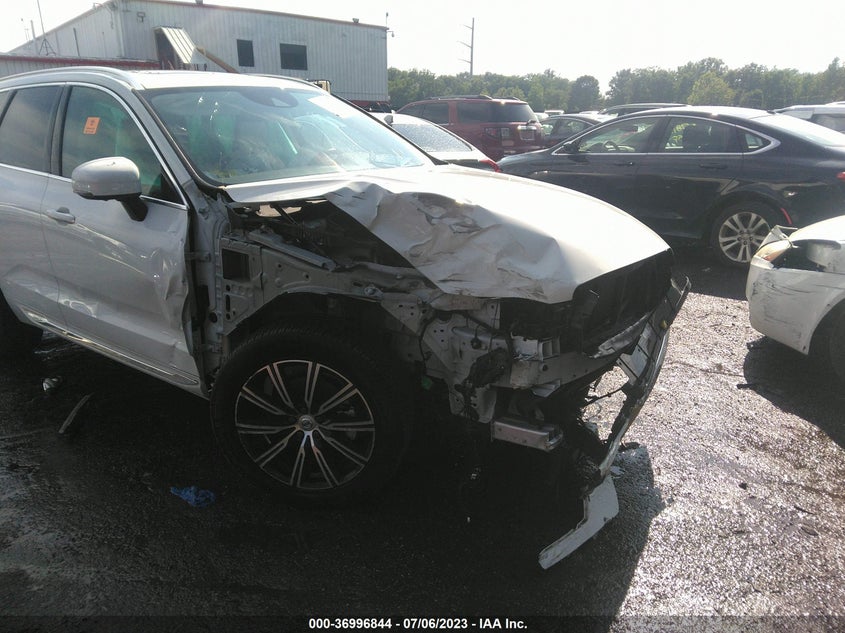 VIN LYV102RL3KB287949 2019 VOLVO XC60 INSCRIPTION