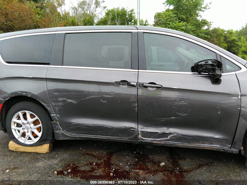 VIN 2C4RC1CG0HR578758 2017 CHRYSLER PACIFICA LX