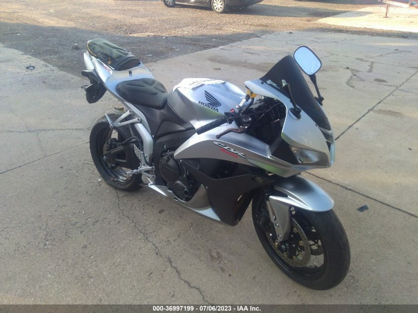 2008 HONDA CBR600 RR - JH2PC40098M100431