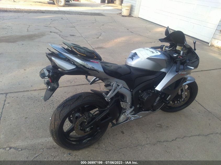 2008 HONDA CBR600 RR - JH2PC40098M100431