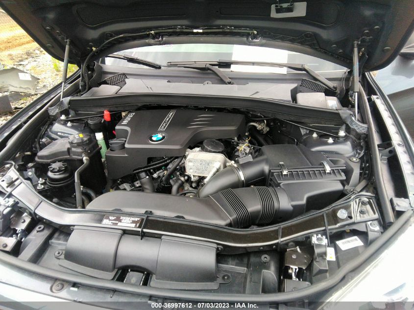 2015 BMW X1 XDRIVE28I - WBAVL1C57FVY29070