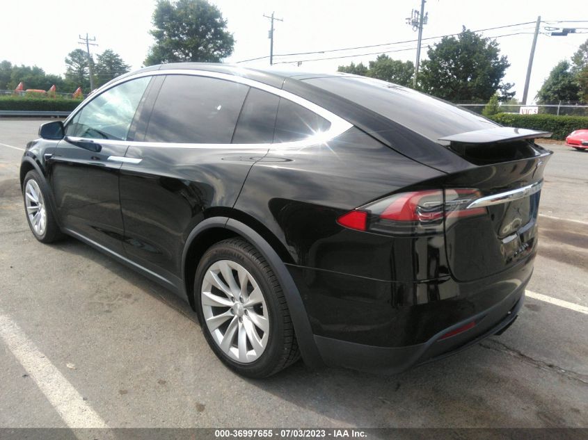 Images of 2019 TESLA MODEL X 5YJXCBE22KF190576 | vin: 5YJXCBE22KF190576 | 36997655