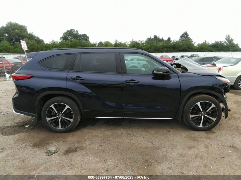 2022 TOYOTA HIGHLANDER XSE - 5TDJZRBH8NS219200